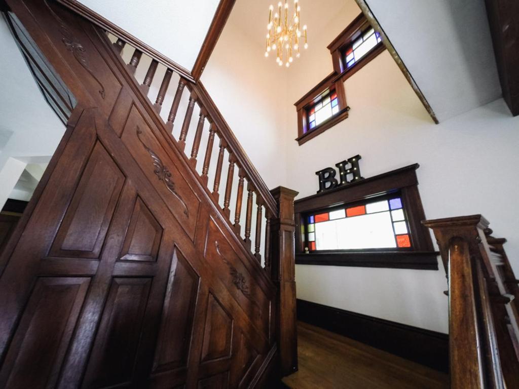 Burdett House Bed & Breakfast Exterior photo